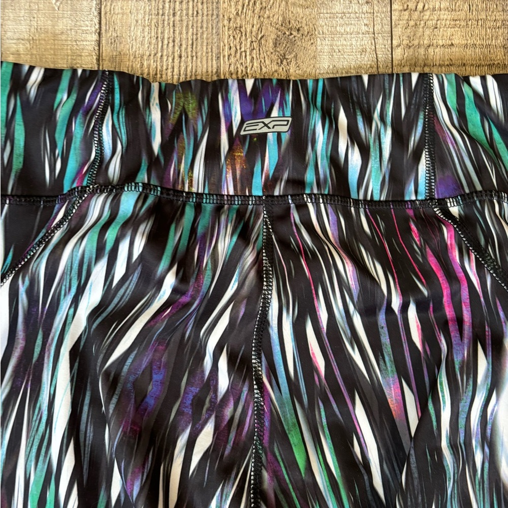 Exp Core Performance - Size M - Express - Cropped - image 7